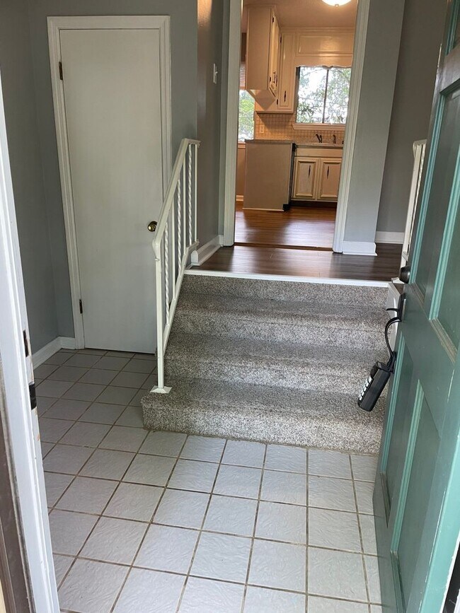 Foto del edificio - Three Bedroom, Large Lot, Pet Friendly,Hixson! ***Monthly rent $1900.00!***