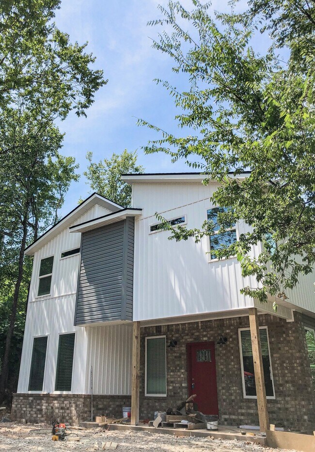 Foto del edificio - 816 N Garland Ave