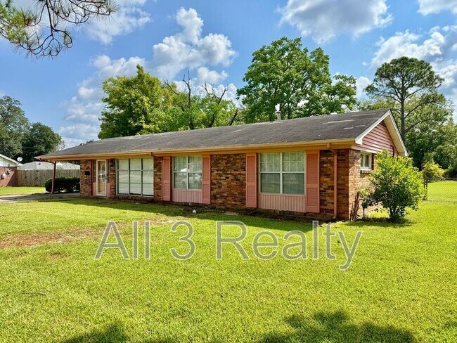 Building Photo - 1311 Marlowe Dr