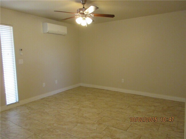Foto del edificio - 930 Sheldon Ave