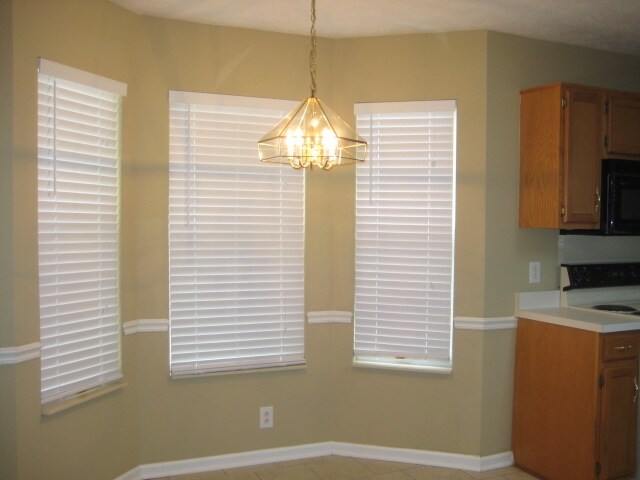 Building Photo - 3102 N Waterford Ct