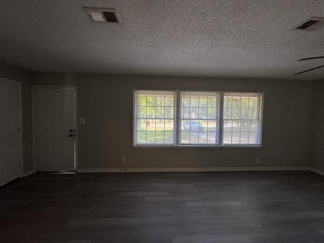 Foto del edificio - 2534 Huntington Dr
