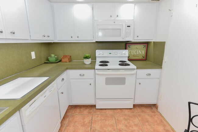 Foto del edificio - 405 N Ocean Blvd