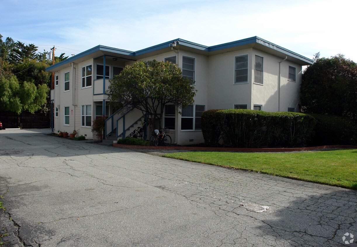 Foto principal - 2745-2757 Alma St