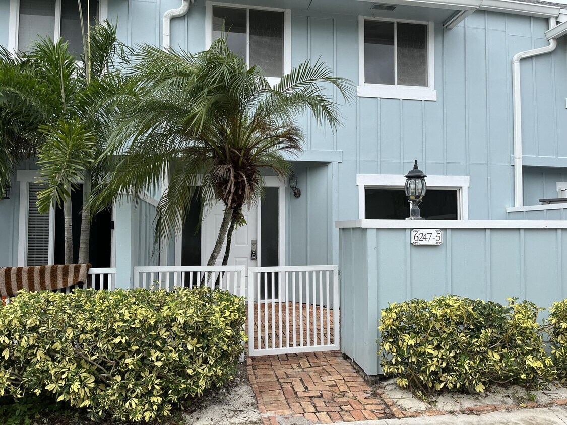 6247 Riverwalk Ln, Jupiter, FL 33458 Townhome Rentals in Jupiter FL