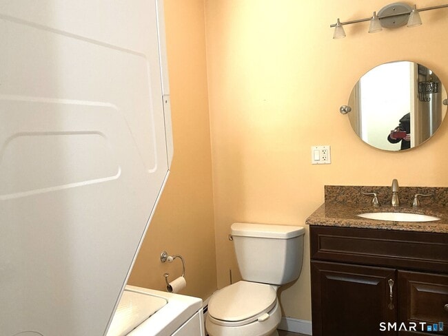 Building Photo - 31 Locust Cir