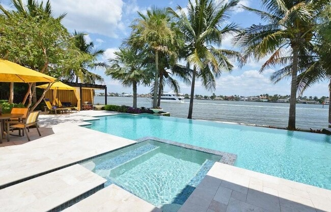 Building Photo - Prestigious Aqualane Shores - Pool Home --...
