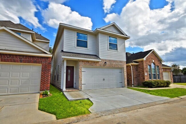 Building Photo - Brand new 3 bed/ 2.5 bath home in peaceful...