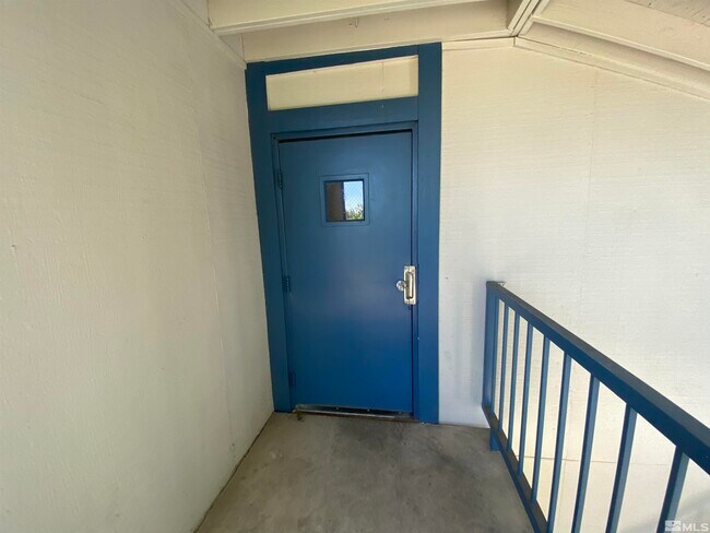 Building Photo - 2555 Clear Acre Ln