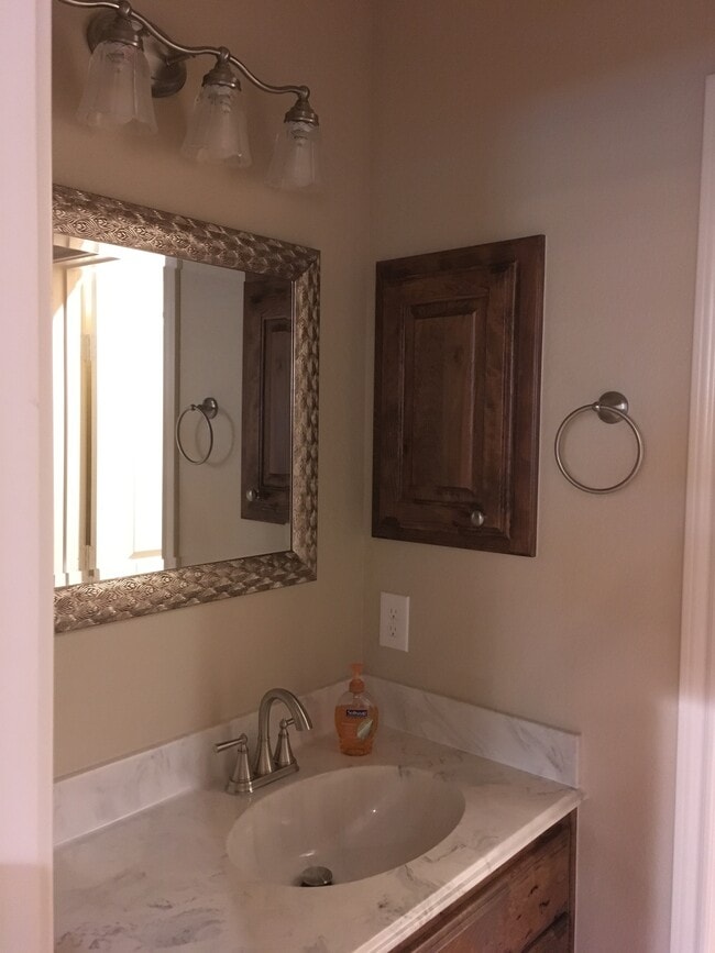 Foto del edificio - 13122 County Rd 4110