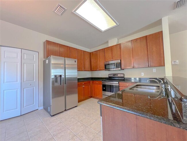 Building Photo - 8166 SW 74th Ln