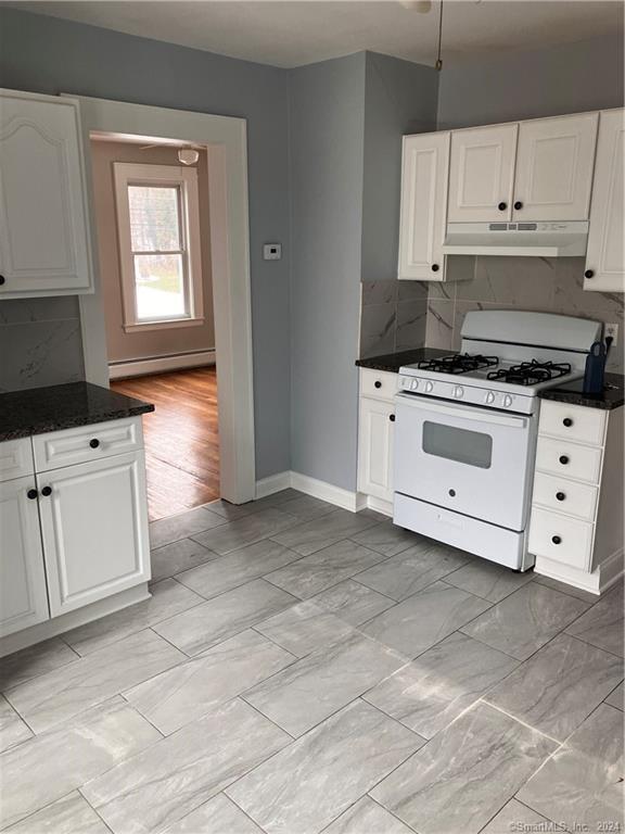 Building Photo - 2012 Huntington Rd