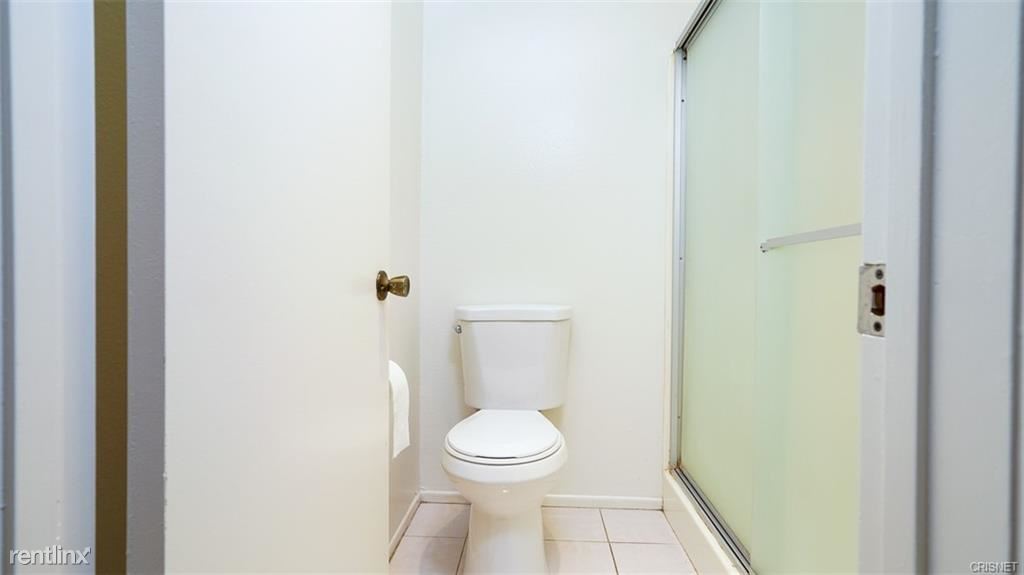 Foto del edificio - 4742 Park Granada