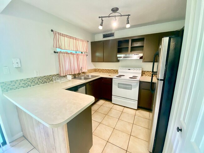 Foto del edificio - 2811 SW Archer Rd