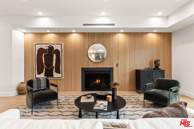 Foto del edificio - 2543 Walnut Ave