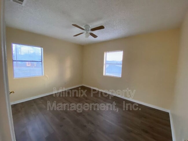 Building Photo - 4104 35th St