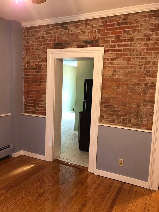 Living Room - 45 Glasgow St
