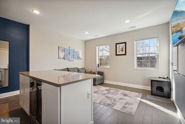 Building Photo - 4809 3rd St NW