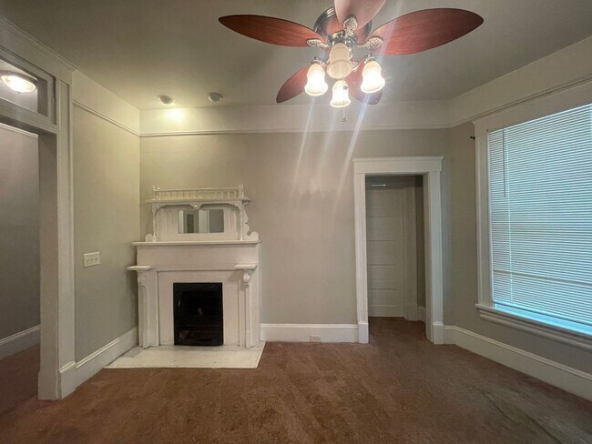 Foto del edificio - 946 Magnolia St