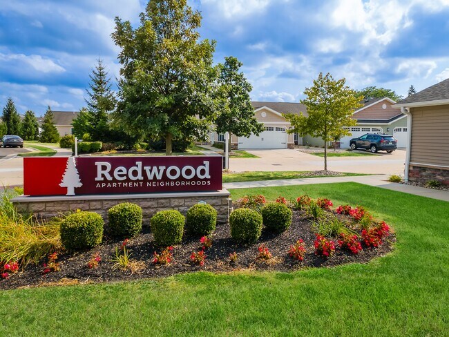 Foto del edificio - Redwood Perrysburg Woodmont Drive