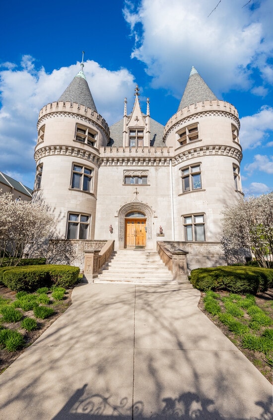 Foto principal - 4938 S Drexel Blvd