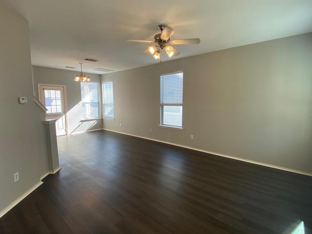 Foto del edificio - 10243 Waterbury Dr