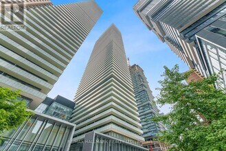 Building Photo - 50 Charles St E