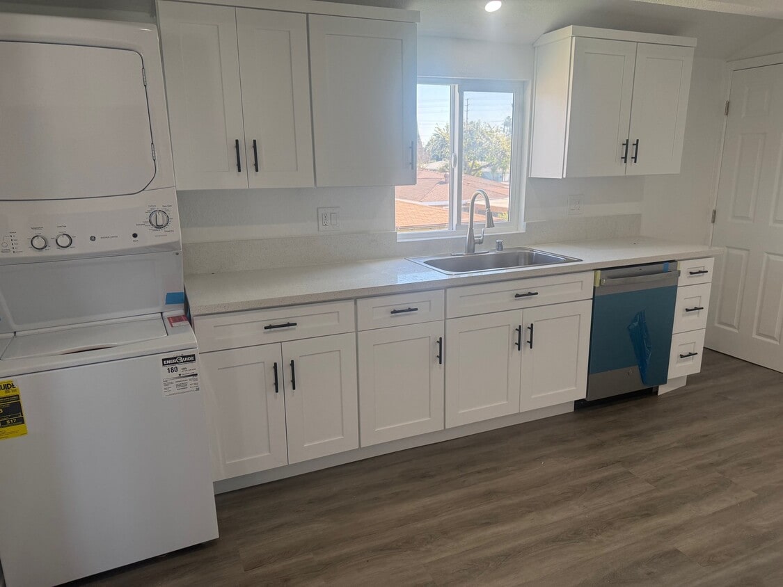Photo - 14920 Osage Ave (Lawndale, CA)