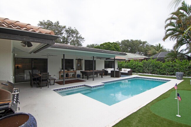 Building Photo - 116 Coco Ln