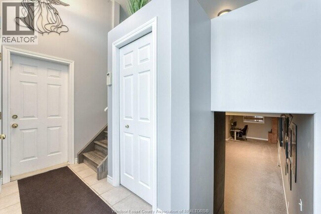 Building Photo - 2384 Radcliff Ave