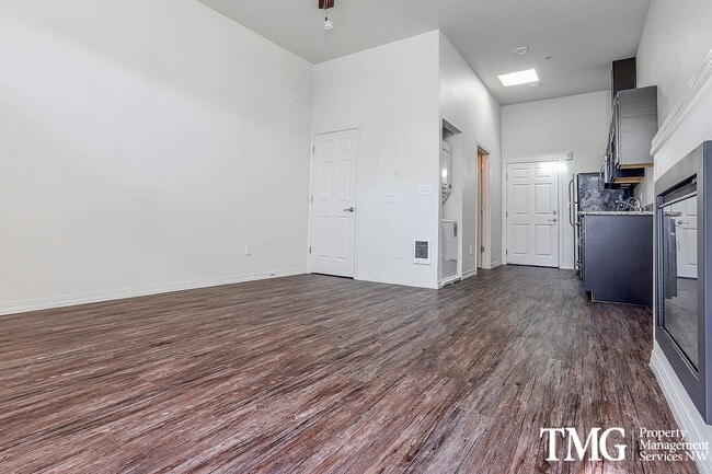 Interior Photo - Broadway Apartments