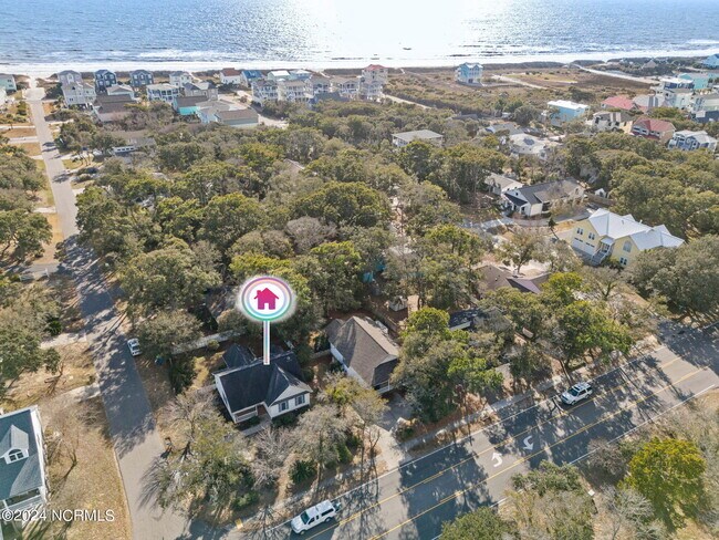 Building Photo - 7507 E Oak Island Dr
