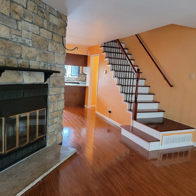 Building Photo - 9326 W Ontario Dr
