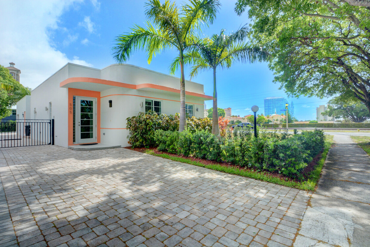 Foto principal - 505 N St