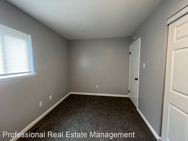 Building Photo - 3 br, 1 bath House - 614 LeMaster Avenue