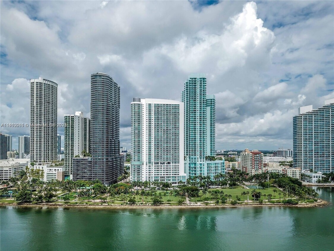 Foto principal - 1800 N Bayshore Dr