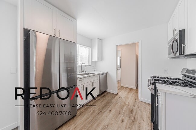 Building Photo - 354-360 Rennie Ave