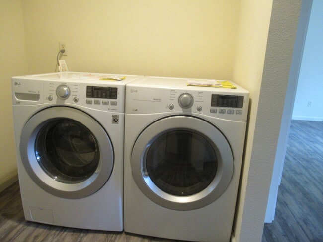 Foto del edificio - Fleming Manor