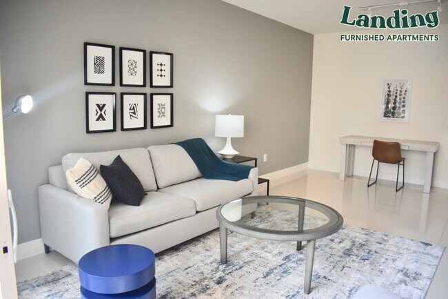 Foto del edificio - 4251 Salzedo St