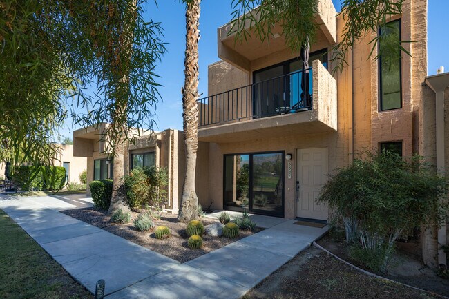 Building Photo - 5521 Los Coyotes Dr