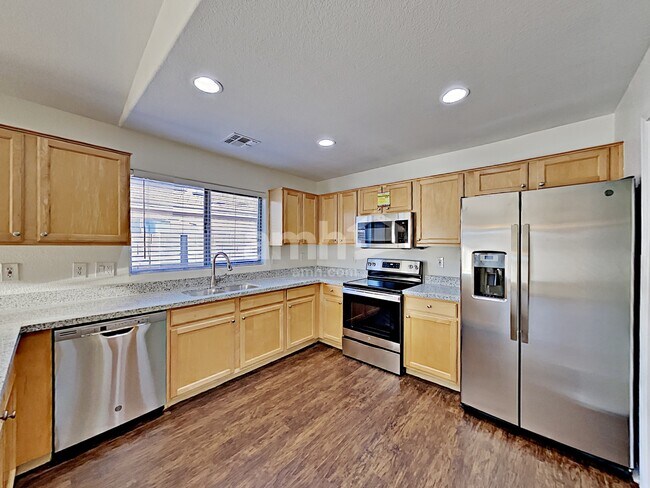 Foto del edificio - 13984 N 134th Dr