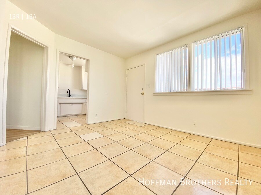 Foto principal - 1425 W Jefferson Blvd
