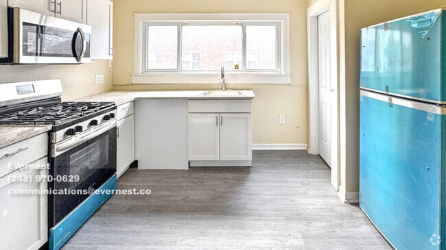 Building Photo - 3743 W Grand St