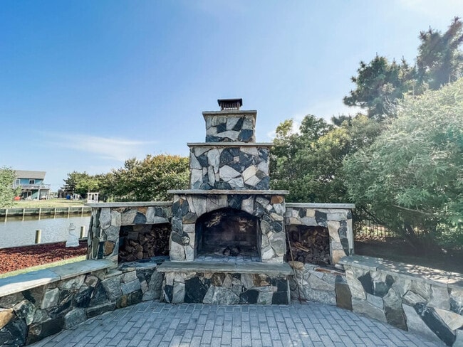 Building Photo - Just Like Heaven - Waterfront Luxury w/ Ba...