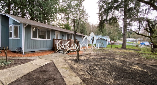 Building Photo - Completely Remodeled 3 bed!