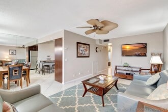 Building Photo - 4049 Wolverton C
