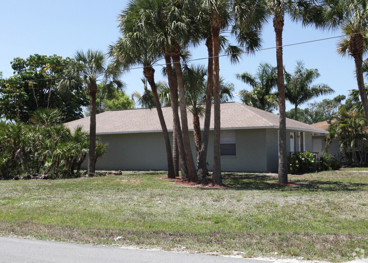 Foto principal - 5246 Johns St
