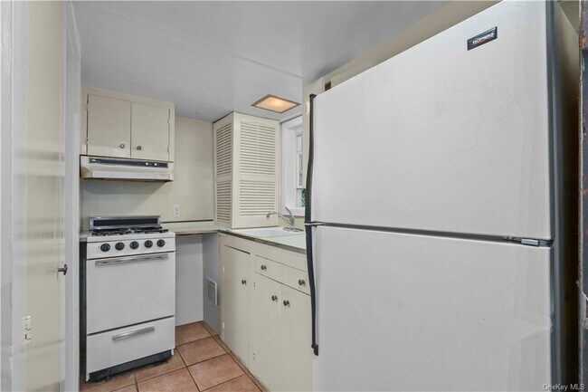 Building Photo - 34 Whitlockville Rd