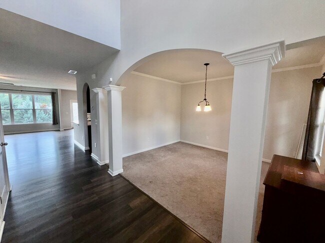 Foto del edificio - 323 Coppergate Ct