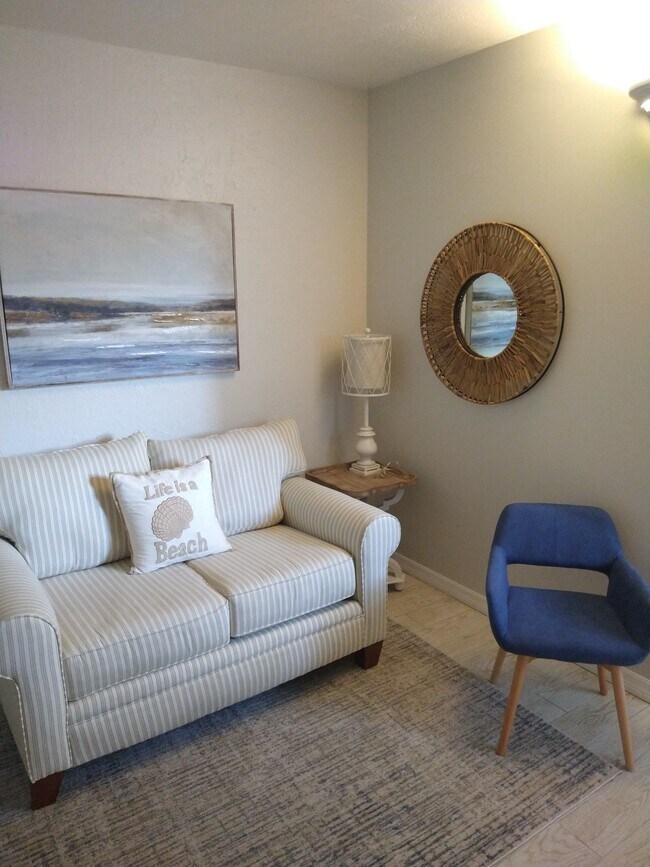 Front room - 18298 Sunset Blvd